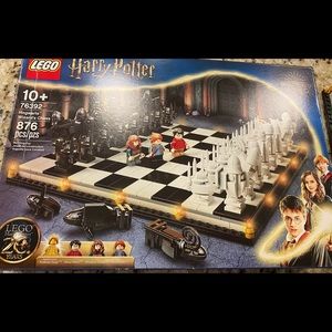 Lego Harry Potter Hogwarts Wizard’s Chess 76392, Retired and Collectible